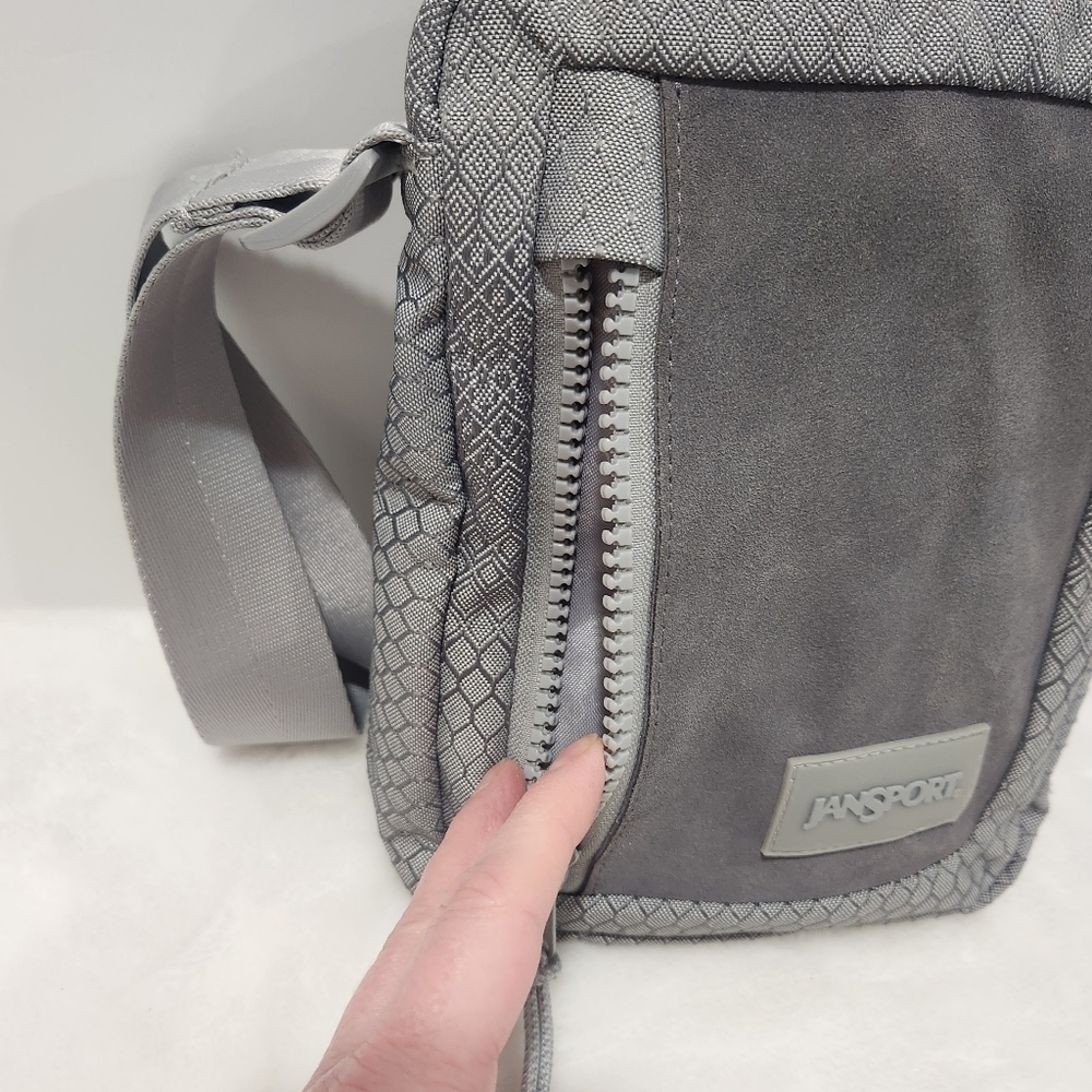 Jansport Ascent Weekender Suede Gray Shadow Geometric Crossbody Shoulder Bag - Picture 5 of 13